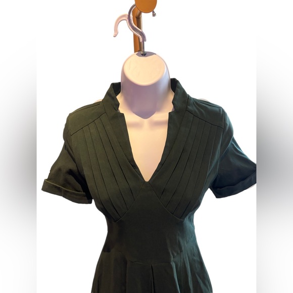 Dollz and Dames | 50s inspired swing dress | Forest Green - small - Picture 4 of 9
